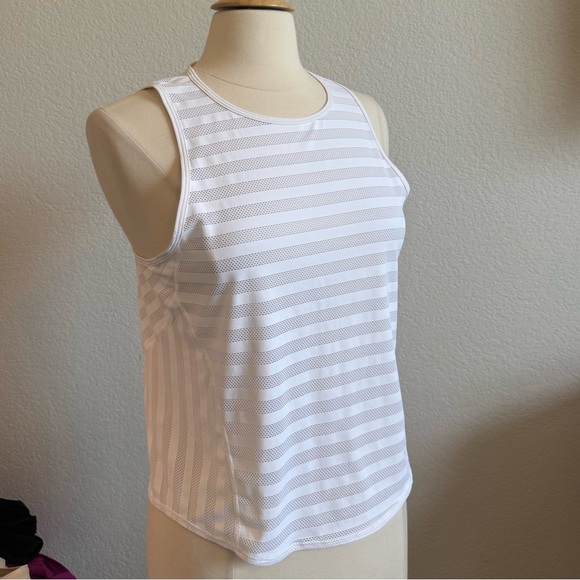 Lululemon | Off and Running Mesh Tank White - Picture 6 of 8